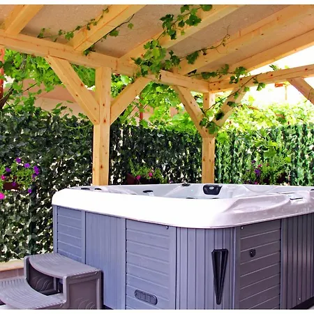 Luxury Jacuzzi Daire